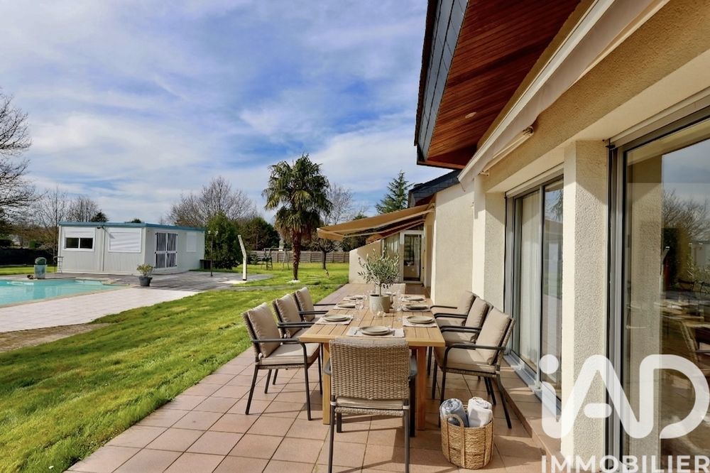 � vendre  Maison Sautron (44880)