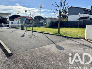  Parking / Garage � vendre 12 m�