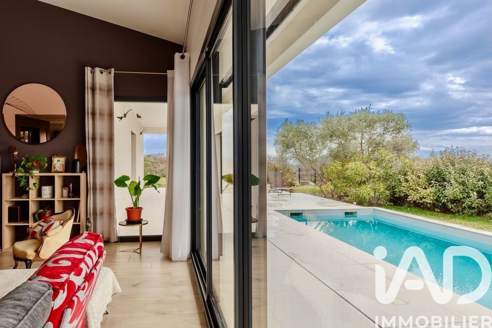 � vendre  Villa Forcalquier (04300)