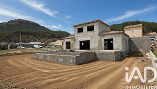  Maison � vendre 4 pi�ces 819 m�