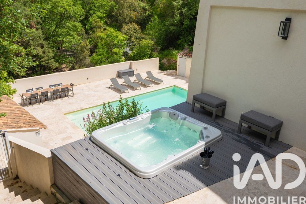 � vendre  Maison Mimet (13105)