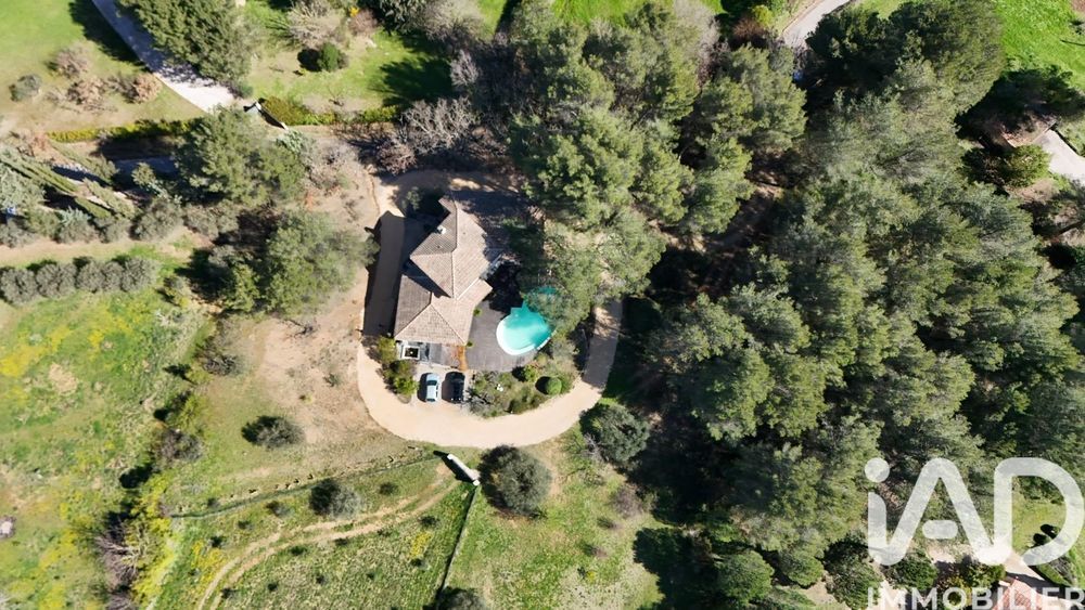 � vendre  Maison Saint-Zacharie (83640)