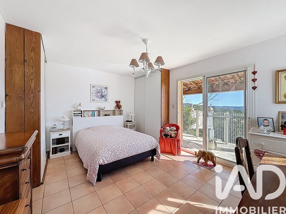 � vendre  Maison Besse-sur-Issole (83890)