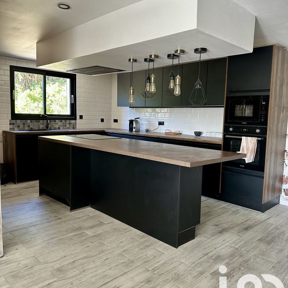 � vendre  Maison Bormes-les-Mimosas (83230)