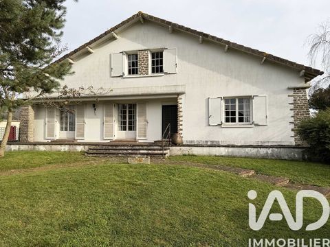   Vente Maison/villa 8 pi�ces Maison - 8 pi�ce(s) - 196 m�