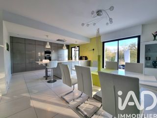  Maison � vendre 9 pi�ces 249 m�