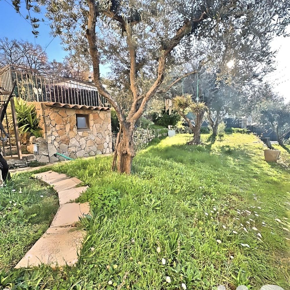 � vendre  Maison Grasse (06130)