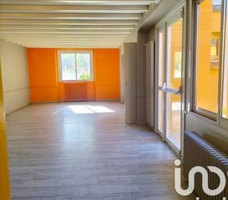  Immeuble � vendre 645 m�