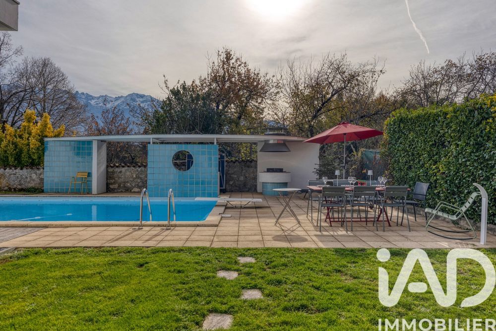 � vendre  Villa Crolles (38920)