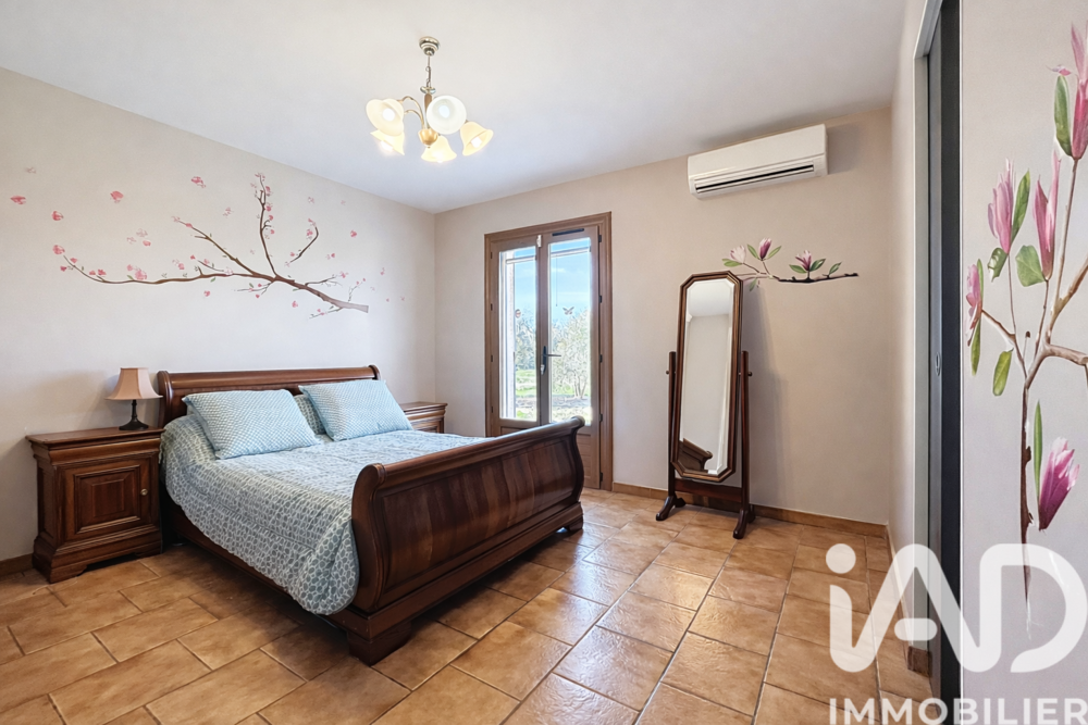 � vendre  Maison Saint-Martin-de-Crau (13310)