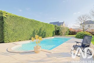  Maison � vendre 9 pi�ces 367 m�