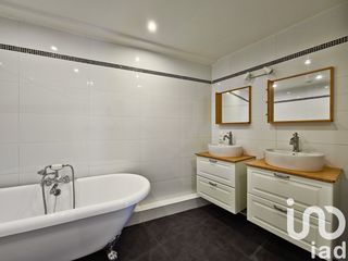  Immeuble � vendre 150 m�