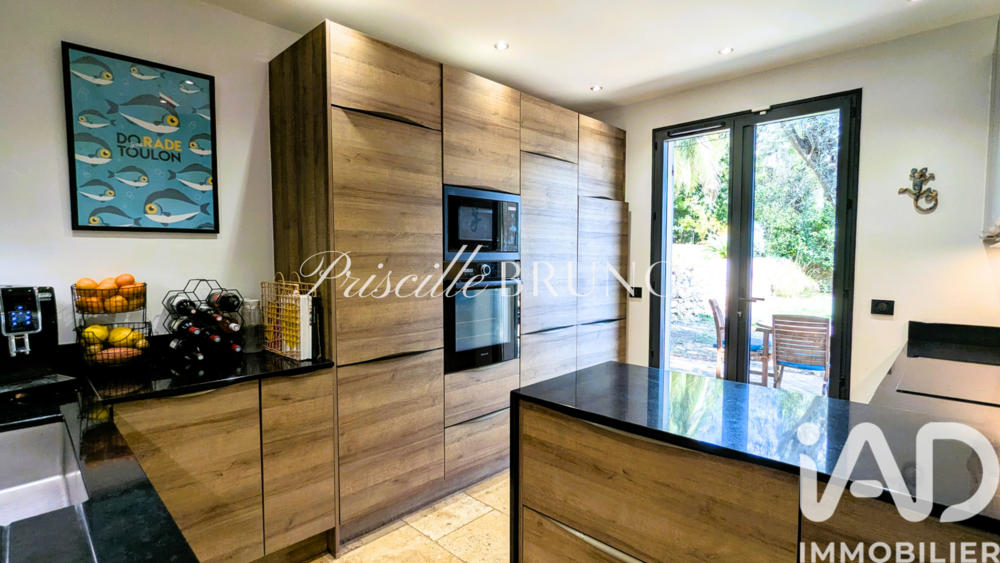 � vendre  Maison Toulon (83200)