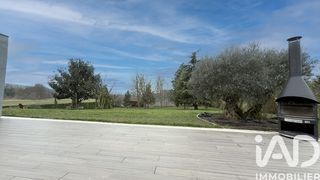  Villa � vendre 15 + pi�ces 510 m�