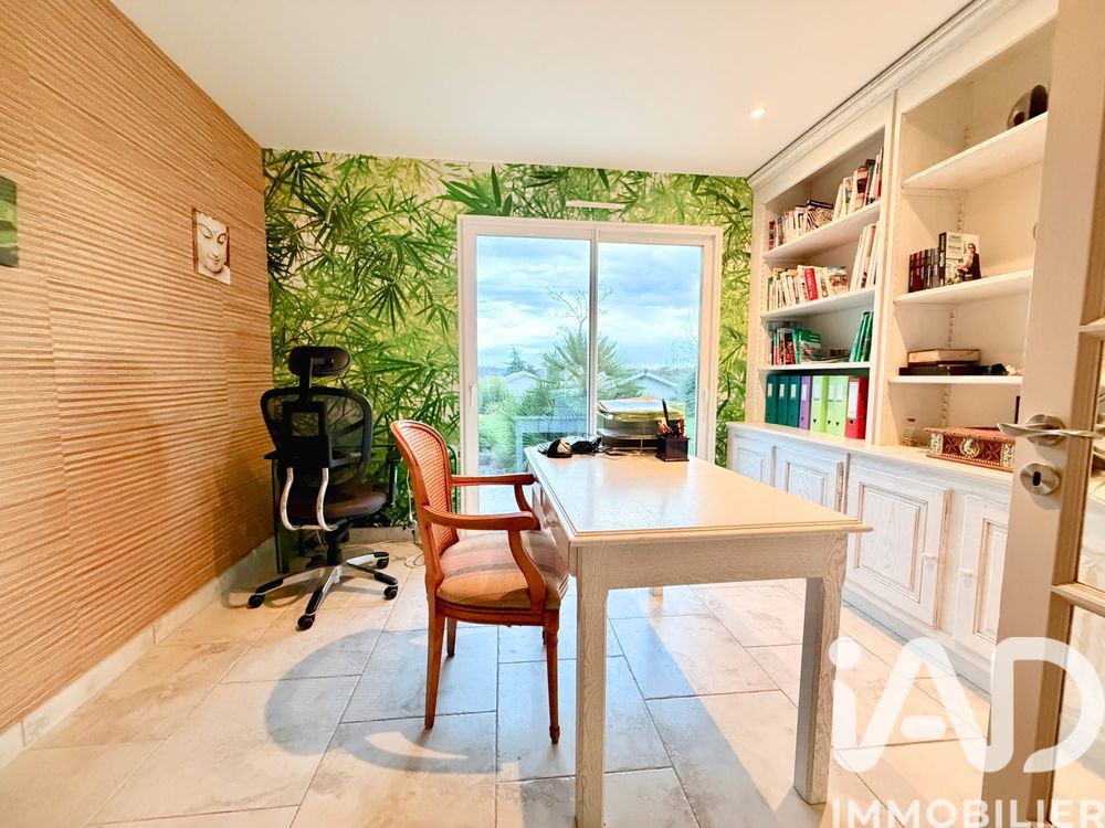 � vendre  Villa Bourgoin-Jallieu (38300)