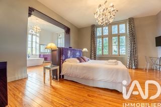  Propri�t�/ch�teau � vendre 15 + pi�ces 890 m�