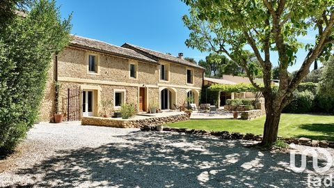   Vente Demeure 10 pi�ces Maison - 10 pi�ce(s) - 280 m�