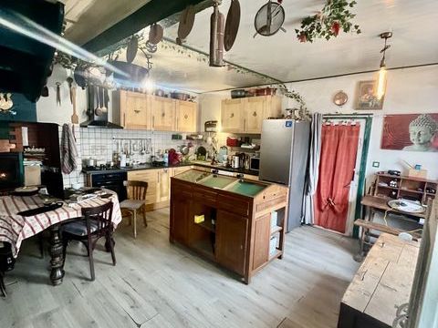   Vente Maison de village 6 pi�ces Maison - 6 pi�ce(s) - 255 m�