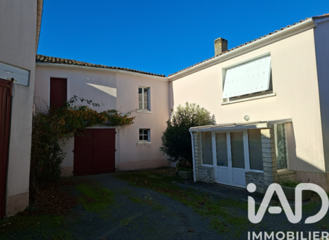   Vente Maison/villa 7 pi�ces Maison - 7 pi�ce(s) - 195 m�