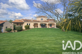  Villa � vendre 8 pi�ces 360 m�