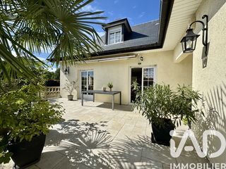  Maison � vendre 8 pi�ces 300 m�