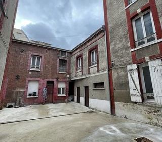  Immeuble � vendre 636 m�