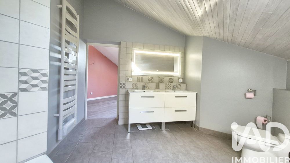 � vendre  Villa Ch�teau-Gaillard (01500)