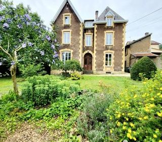  Maison � vendre 10 pi�ces 210 m�