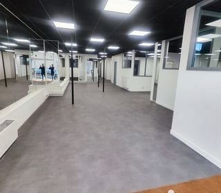  Immeuble � vendre 819 m�