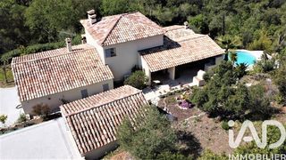  Maison � vendre 8 pi�ces 328 m�