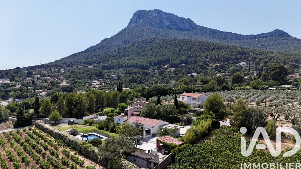 � vendre  Villa La Farl�de (83210)