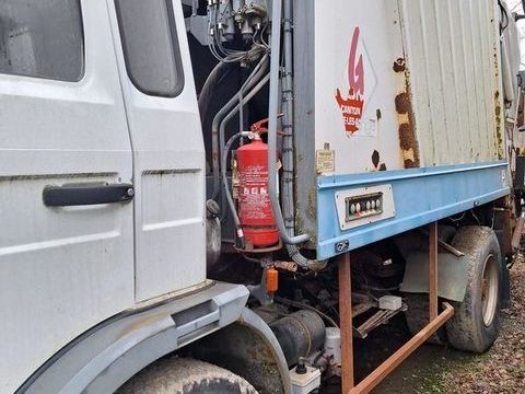 Camion magasin Camion magasin 1998 occasion Digne-Les-Bains 93100