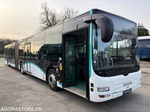 Car - Bus Car - Bus 2010 occasion Rambures 93100