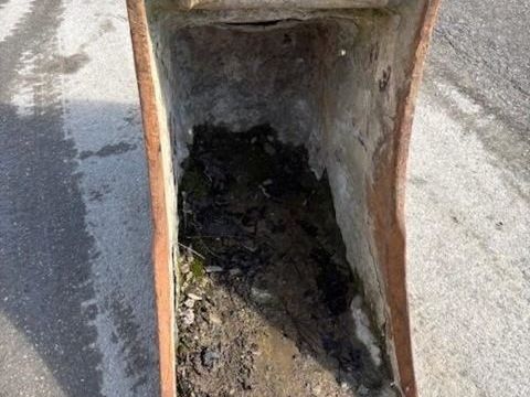 Utilitaire Pieces d&eacute;tach&eacute;es et accessoires Engins BTP  occasion Belmont-Tramonet 93100