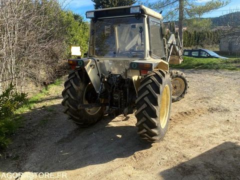 Tracteur agricole Tracteur agricole  occasion Saint-Th&eacute;odorit 93100