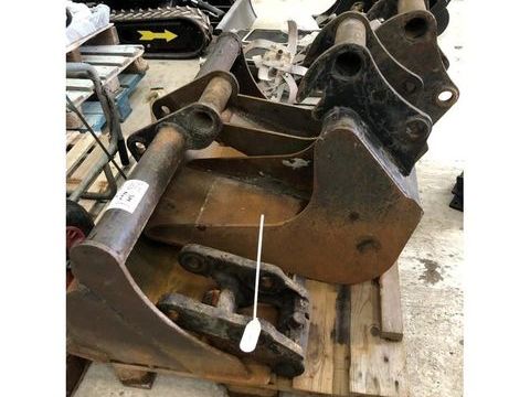 Utilitaire Pieces d&eacute;tach&eacute;es et accessoires Engins BTP  occasion Savignac 93100