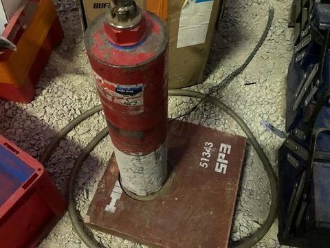 Utilitaire Pieces d&eacute;tach&eacute;es et accessoires Engins BTP  occasion Savignac 93100