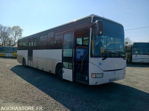 Car - Bus Car - Bus 2009 occasion Nantes 93100