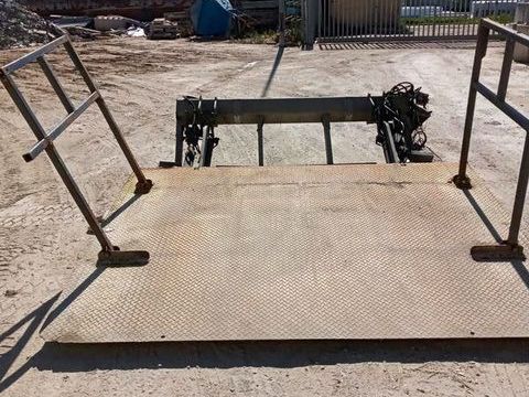 Utilitaire Pieces d&eacute;tach&eacute;es et accessoires Engins BTP  occasion Beaupuy 93100