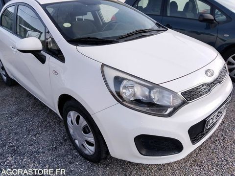 Kia Rio KNADN515AC6749120 2012 occasion Malissard 93100