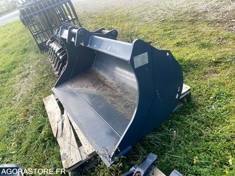 Utilitaire Pieces d&eacute;tach&eacute;es et accessoires Engins BTP  occasion Savignac 93100