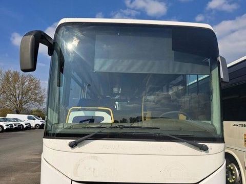 Car - Bus Car - Bus 2008 occasion Rochefort 93100