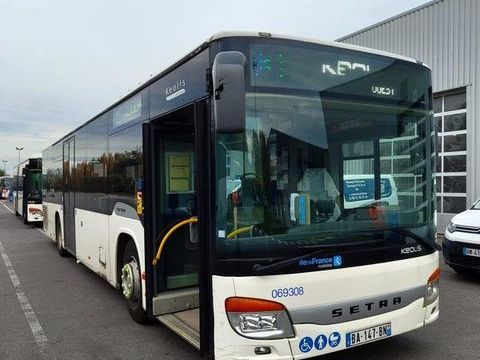 Car - Bus Car - Bus 2006 occasion Mesnil-Amelot 93100