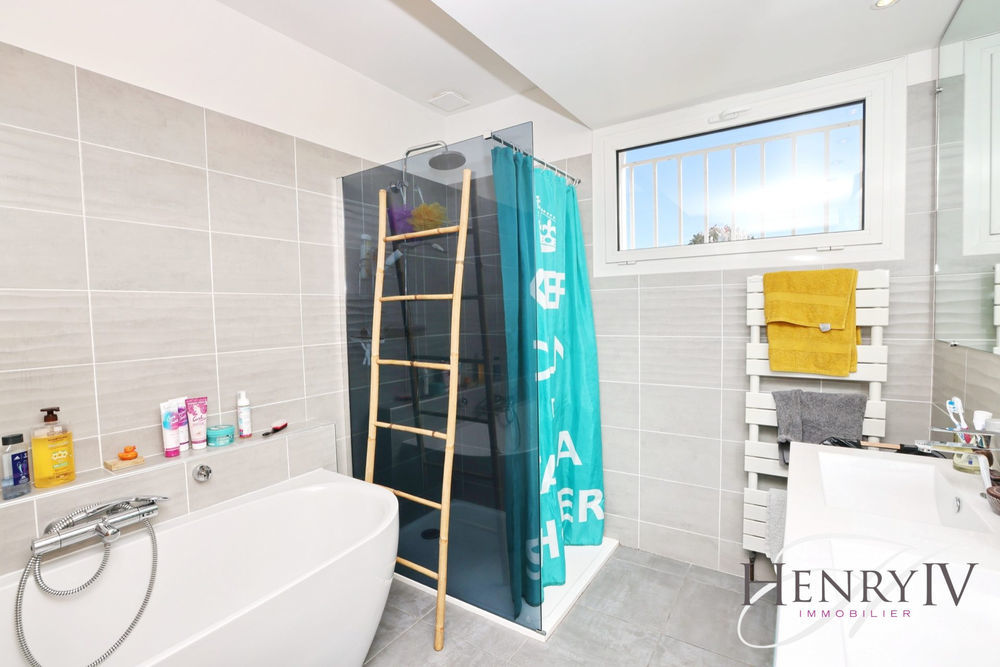 � vendre  Maison Crolles (38920)