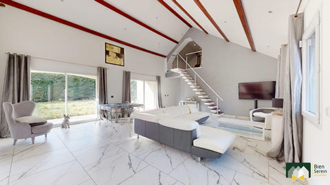   SPACIEUSE MAISON FAMILIALE AVEC TOIT CATH�DRALE Maison - 7 pi�ce(s) - 190 m�