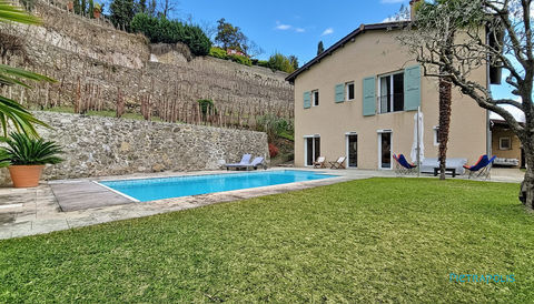   Maison 226m2, terrain 3000m2 dont vigne AOP CONDRIEU 1500m2 Maison - 8 pi�ce(s) - 226 m�