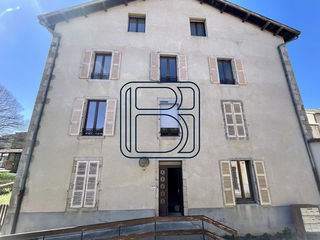  Immeuble � vendre 590 m�