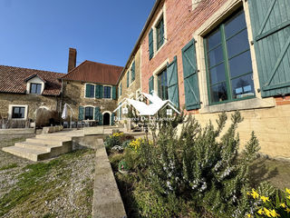  Maison � vendre 12 pi�ces 318 m�