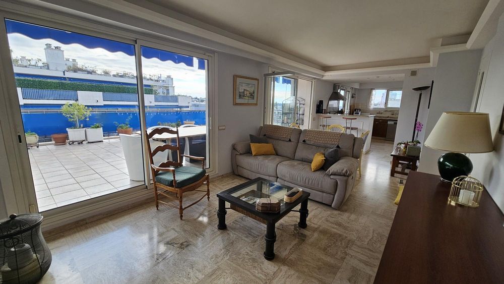 � vendre  Appartement Antibes (06600)