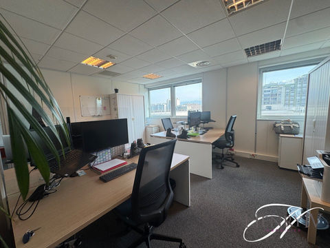 ETAGE ELEVE 110000 38000 Grenoble